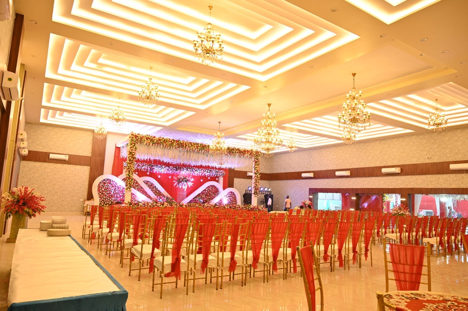 Touch of cozy (Premium Banquet hall )